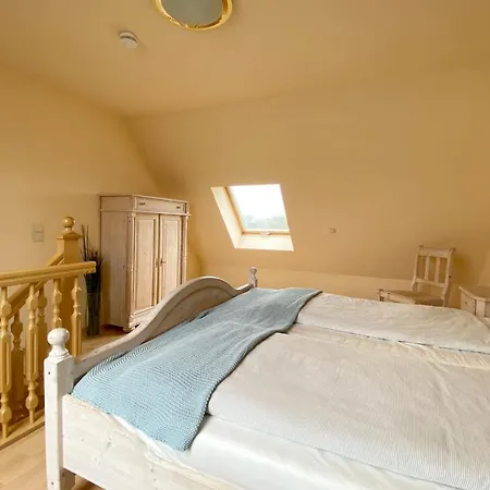 Altes Postamt By Rujana דירה בינץ