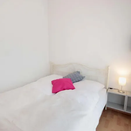 Altes Postamt By Rujana * בינץ