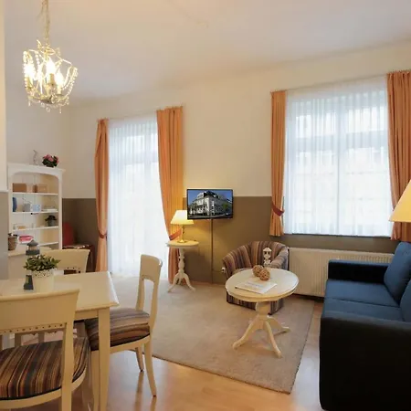 Altes Postamt By Rujana * בינץ