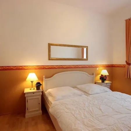 Altes Postamt By Rujana דירה בינץ